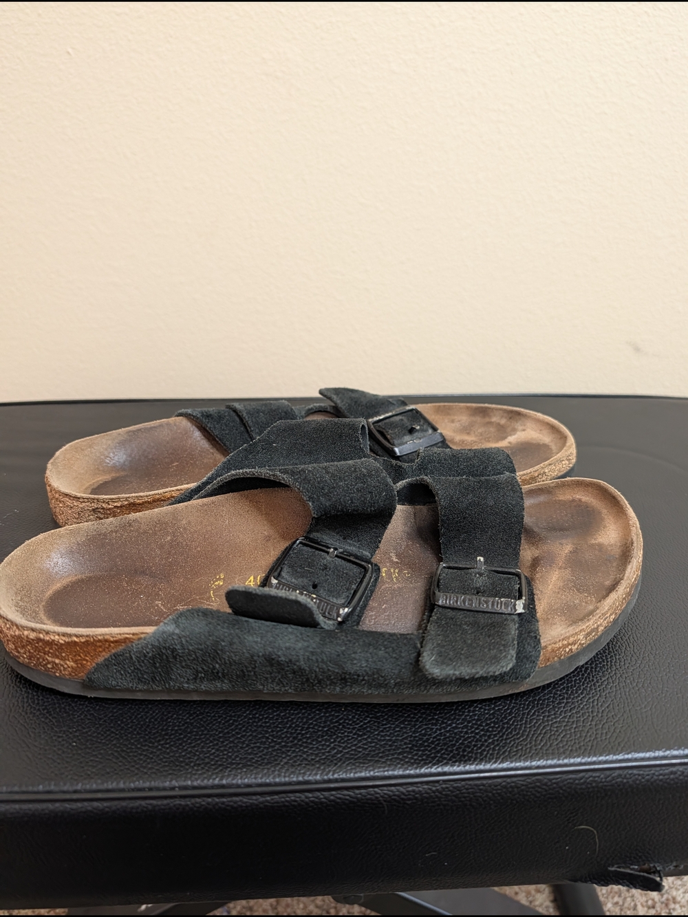 Birkenstock Arizona Black Suede Two Strap Slide Sandals EU 40 US Womens 9 - Picture 3 of 9